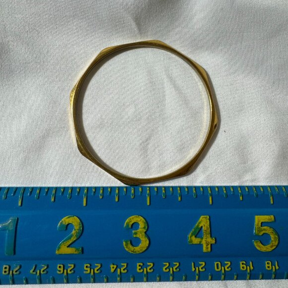 8" Vintage Monet Goldtone Faceted Bangle Bracelet - Picture 4 of 11